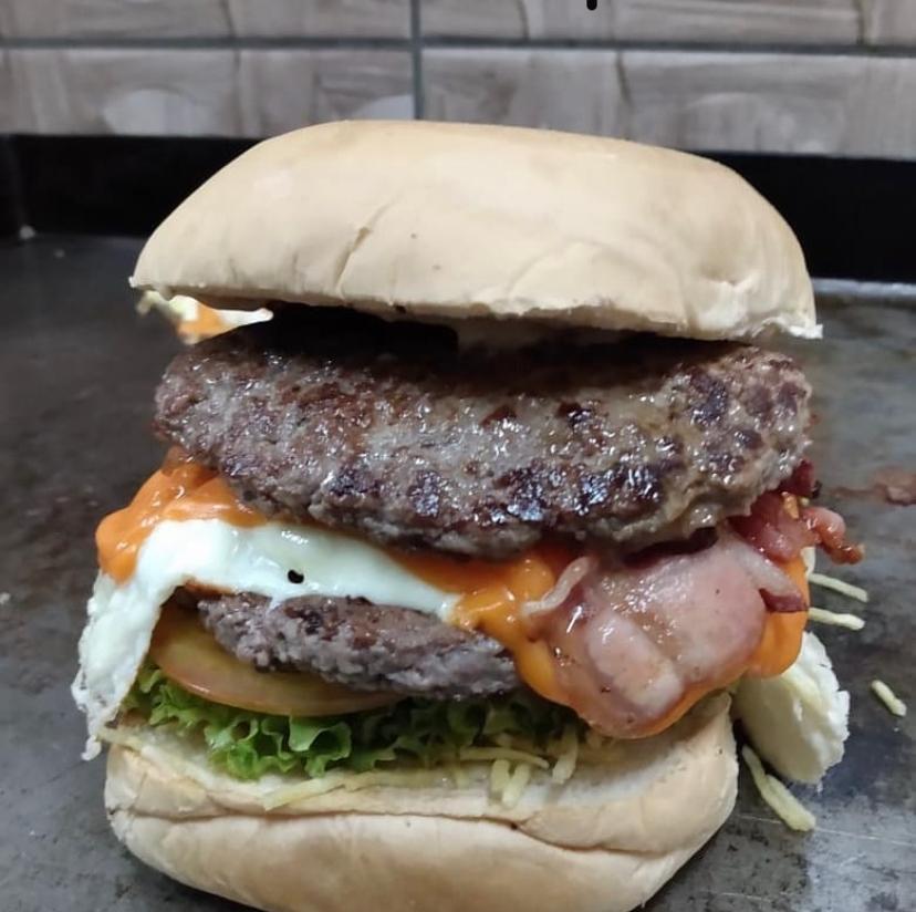 Mega Burger